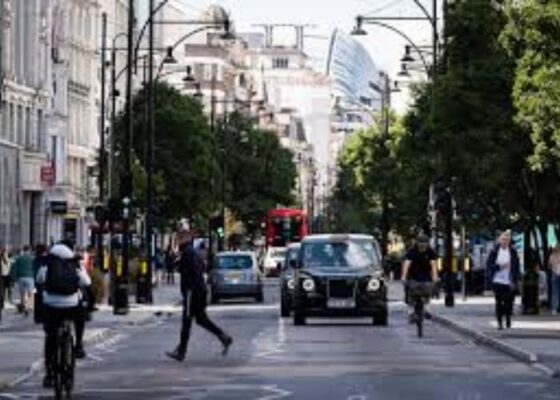 Oxford Street Traffic Ban Faces Challenges- Council Responds